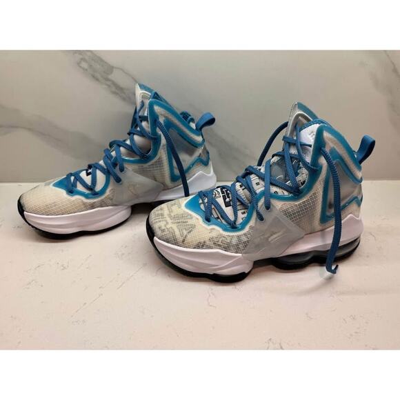 Nike Youth Size 6y 2021 Space Jam x LeBron 19 PS Sweatsuit Sneakers Shoes - Picture 4 of 6